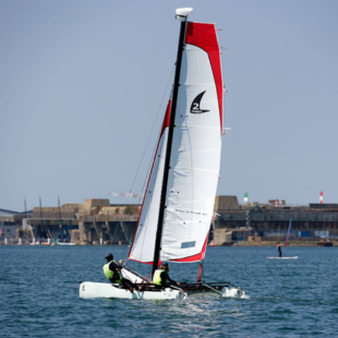 Catamaran - Stage
